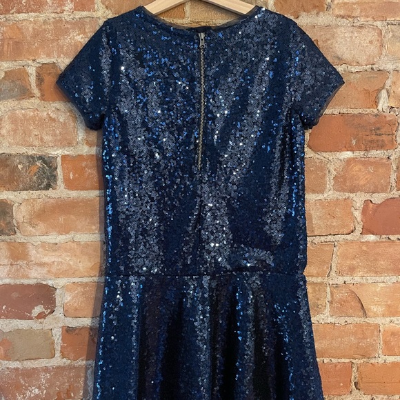 Party dress! - Picture 7 of 7